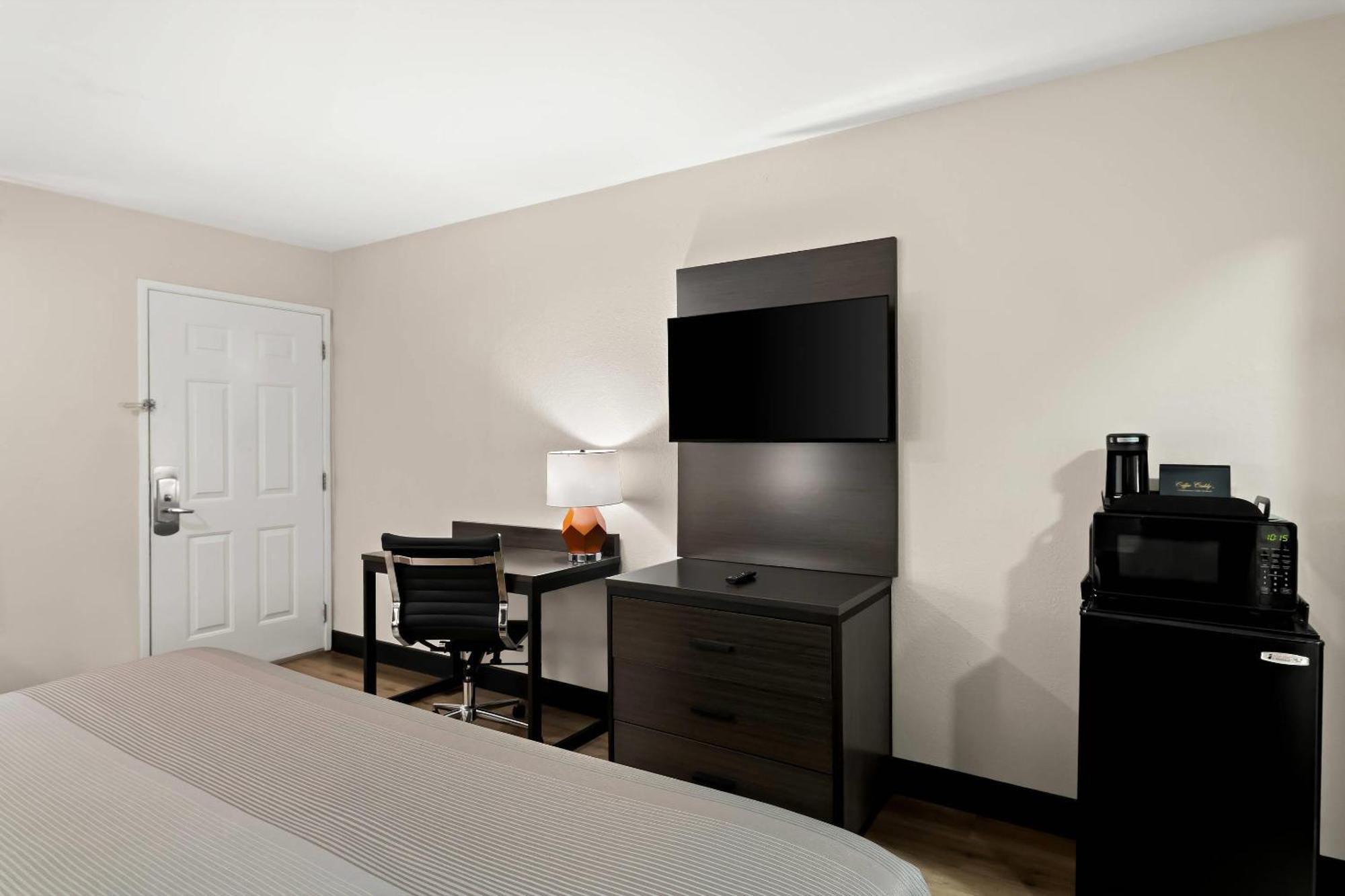 Quality & Hotel Dumas